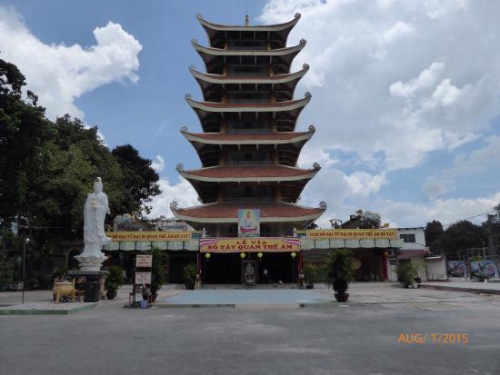 Pagoda Quoc Tu